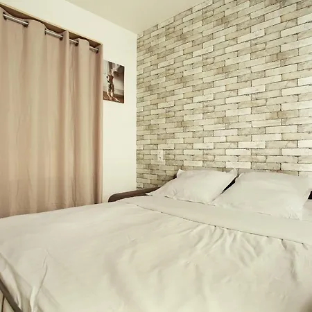 Rent A - Charon Apartment *