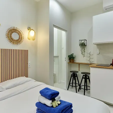Rent A - Charon Apartment Paris